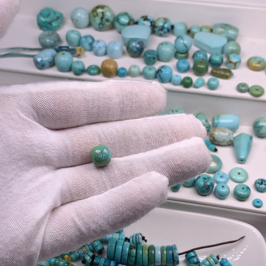 绿松石未镶嵌挂件