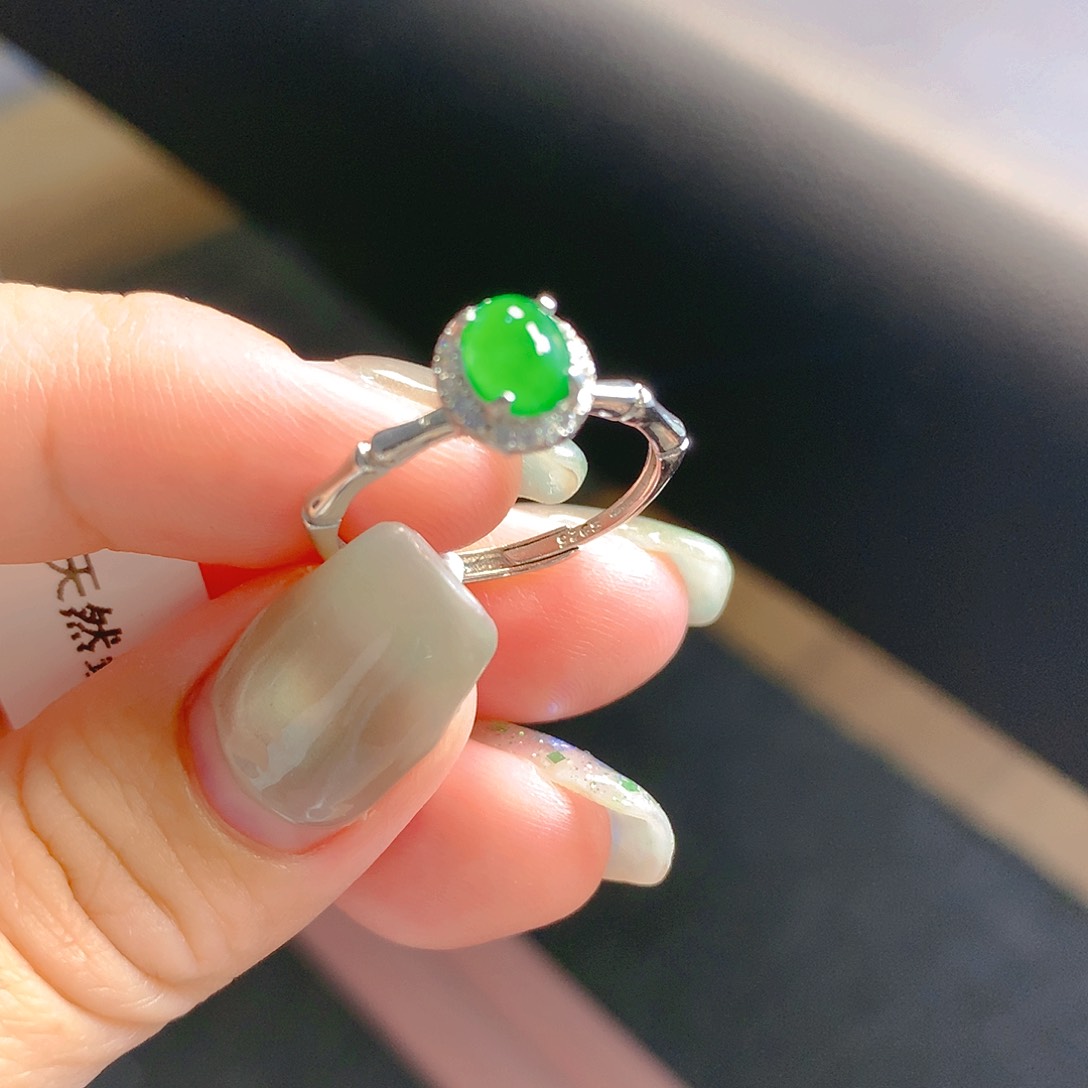 翡翠颈饰银S925镶嵌翡翠