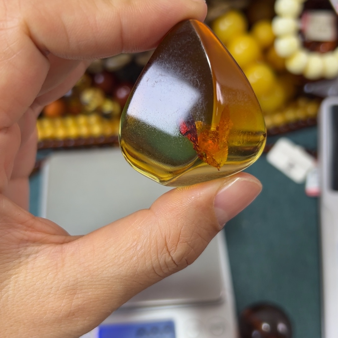 未镶嵌琥珀珠宝奇石532