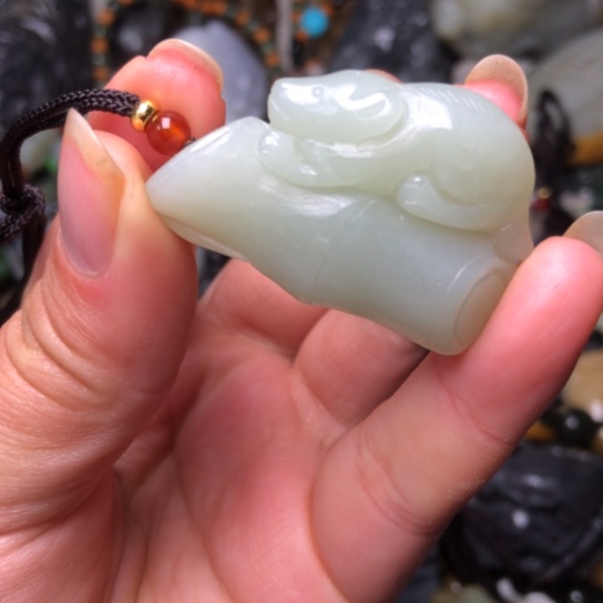 和田玉未镶嵌挂件