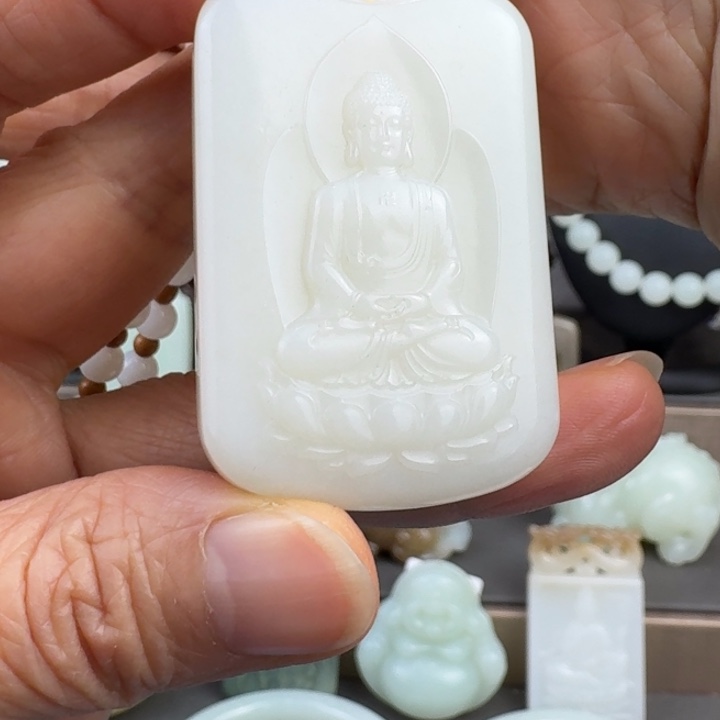 和田玉未镶嵌颈饰