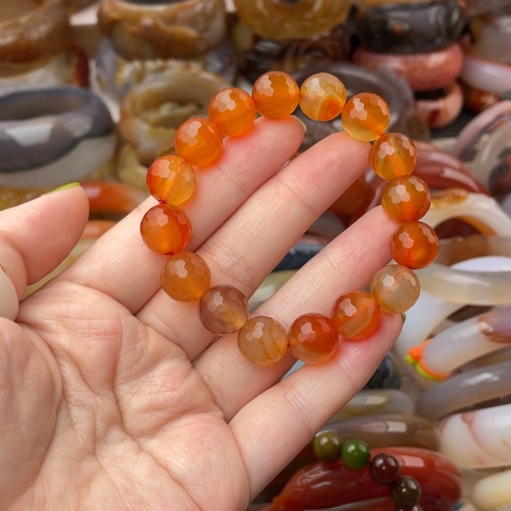 玛瑙/玉髓颈饰未镶嵌