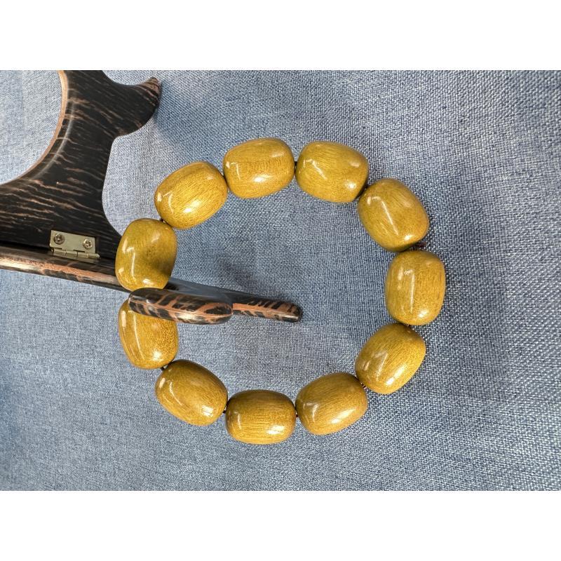 精选木质手串A110