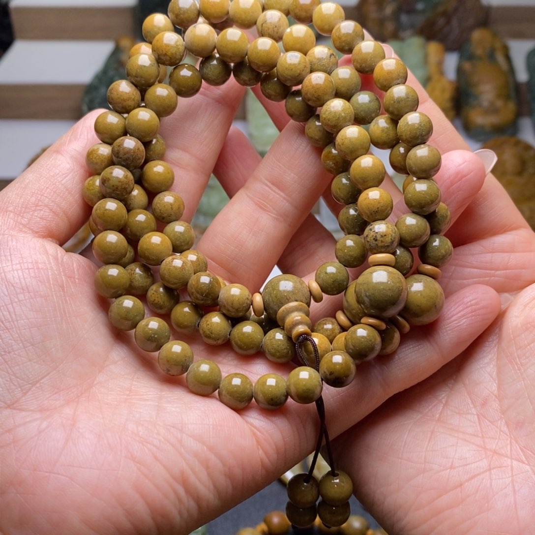 岫岩河磨玉（透闪石质玉）手串未镶嵌勇*