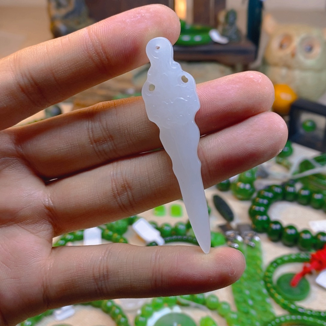 和田玉颈饰未镶嵌