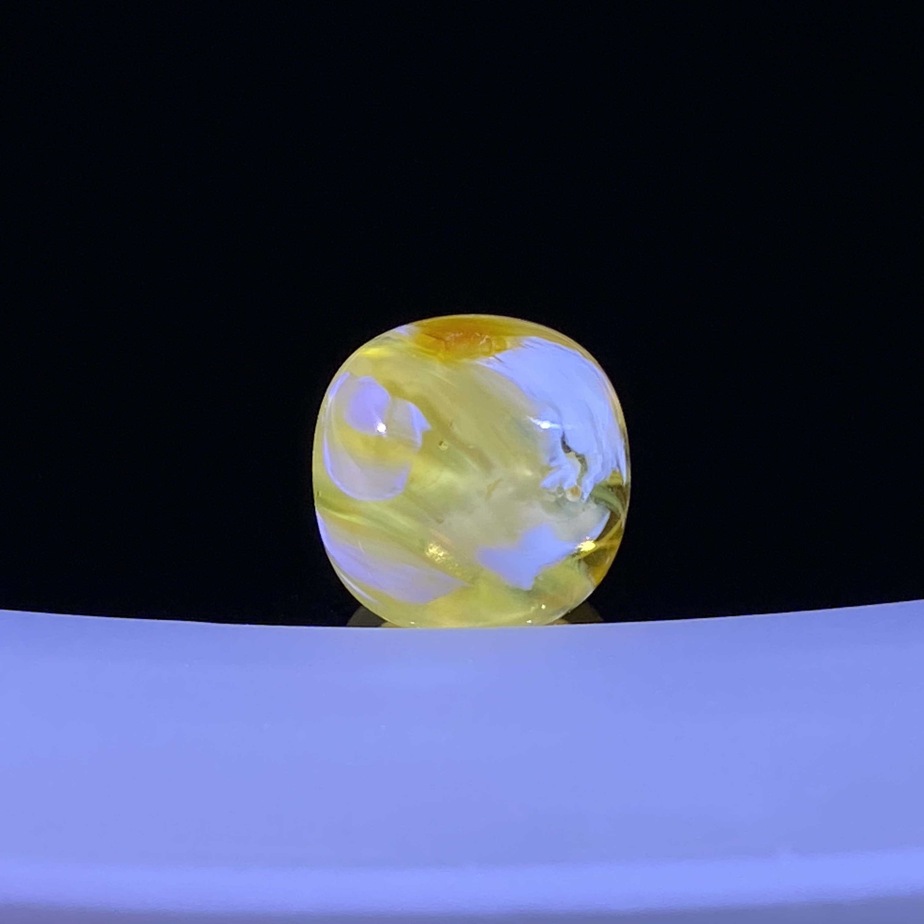 9.6mm金漆白拉丝妖孽蜜蜡老型 特别妖特别难遇