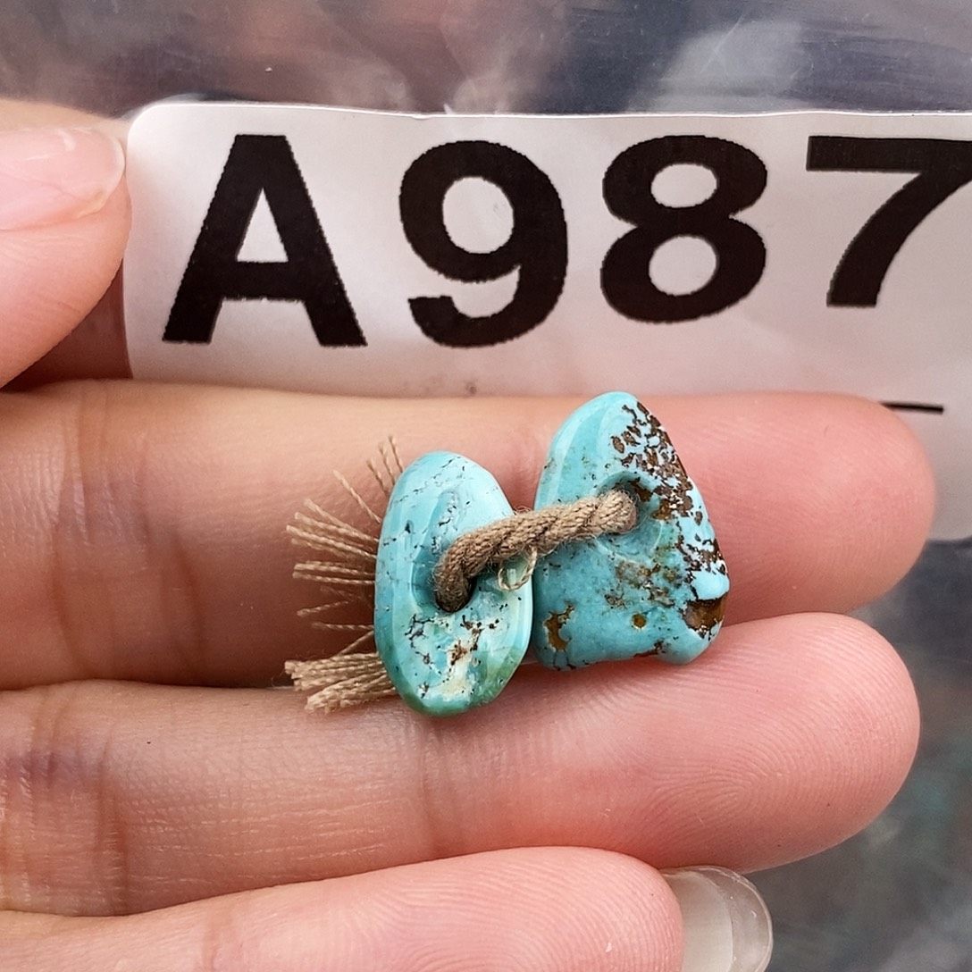 绿松石未镶嵌原矿