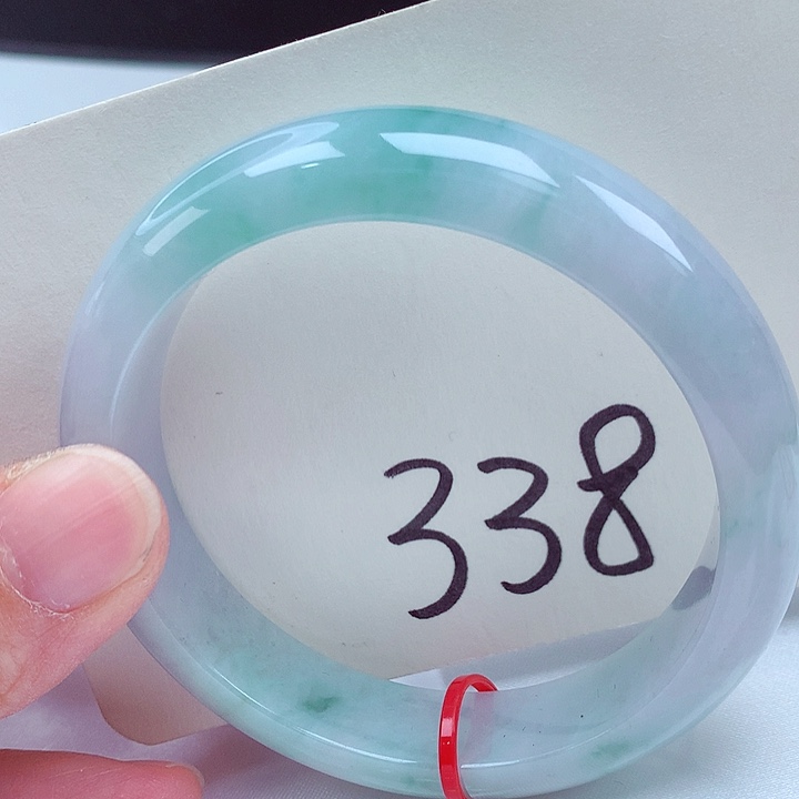 翡翠未镶嵌手镯翡翠