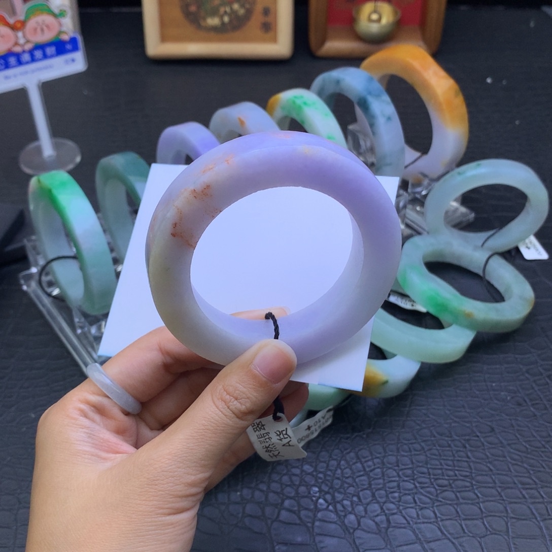 定制翡翠未镶嵌翡翠手镯