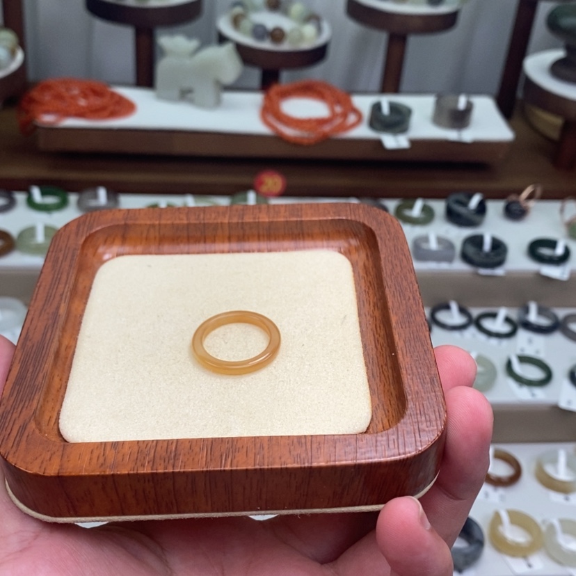 【闪购商品】未镶嵌戒指和田玉清仓特价港码12号。  4