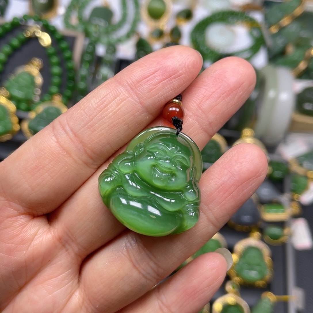 和田玉（碧玉）颈饰未镶嵌