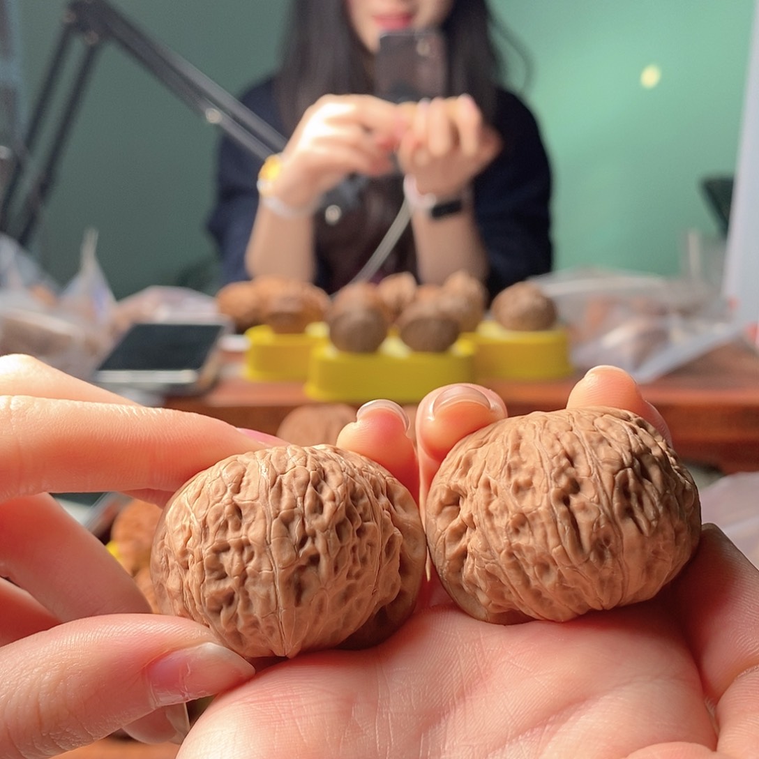 文玩核桃吊坠?铁锤