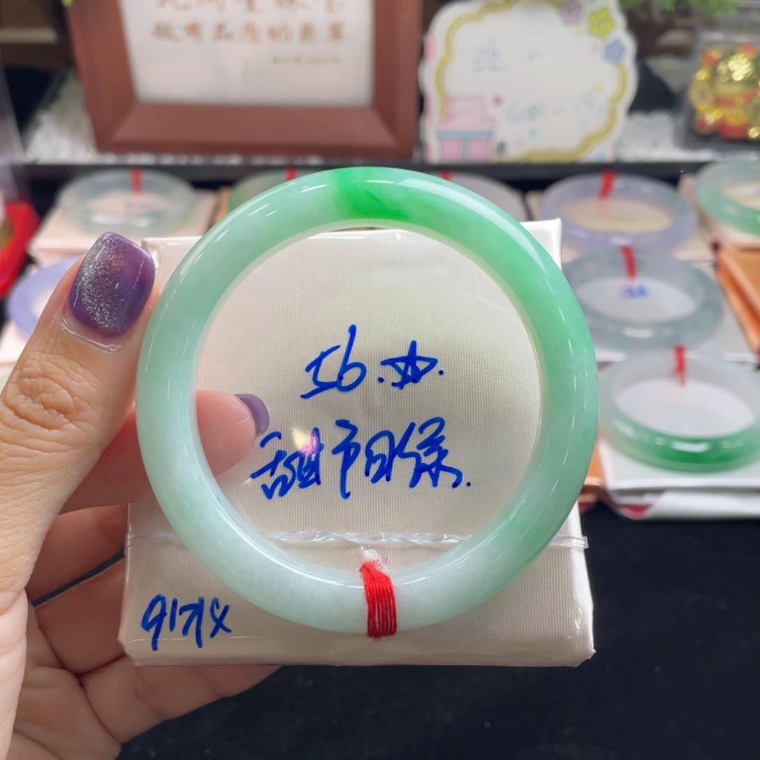 翡翠未镶嵌手镯2号 56正圈 甜阳绿 疯狂推荐