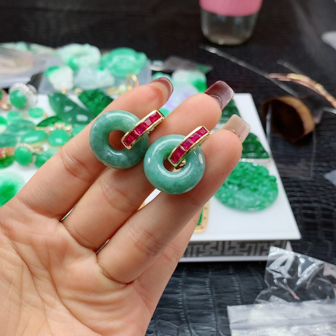 【闪购商品】翡翠耳饰未镶嵌，