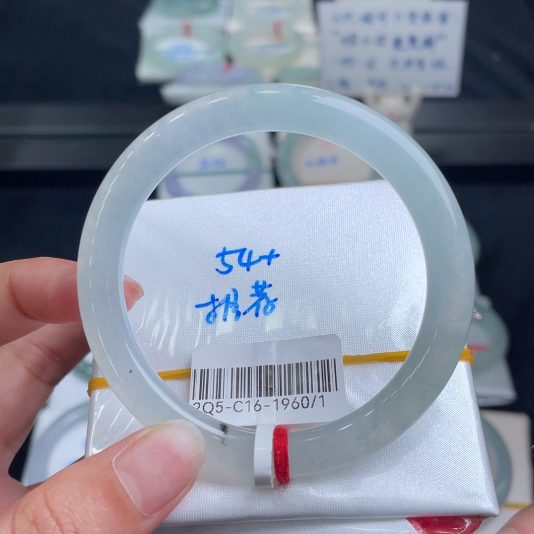 翡翠手镯未镶嵌（小包容捡大漏）