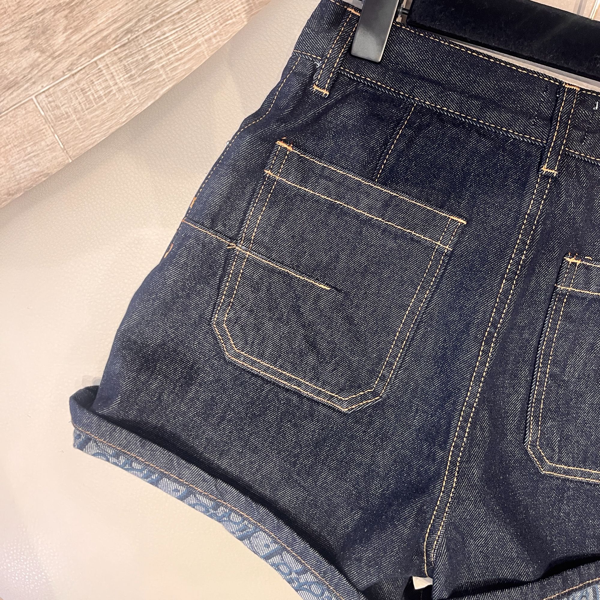 （0068）25新款短牛仔裤E18