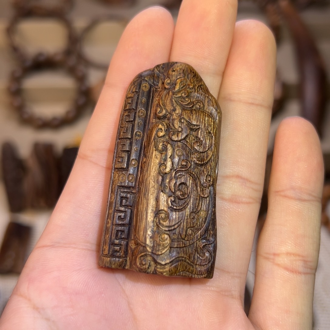 沉香吊坠惠安老料99沉水14克