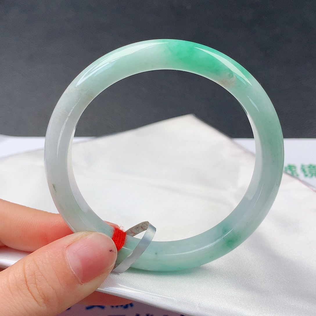 翡翠手镯未镶嵌47正57 