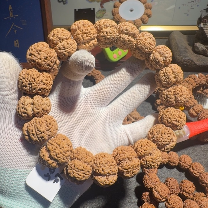 ꧁***：吊坠金刚菩提感觉家家户户