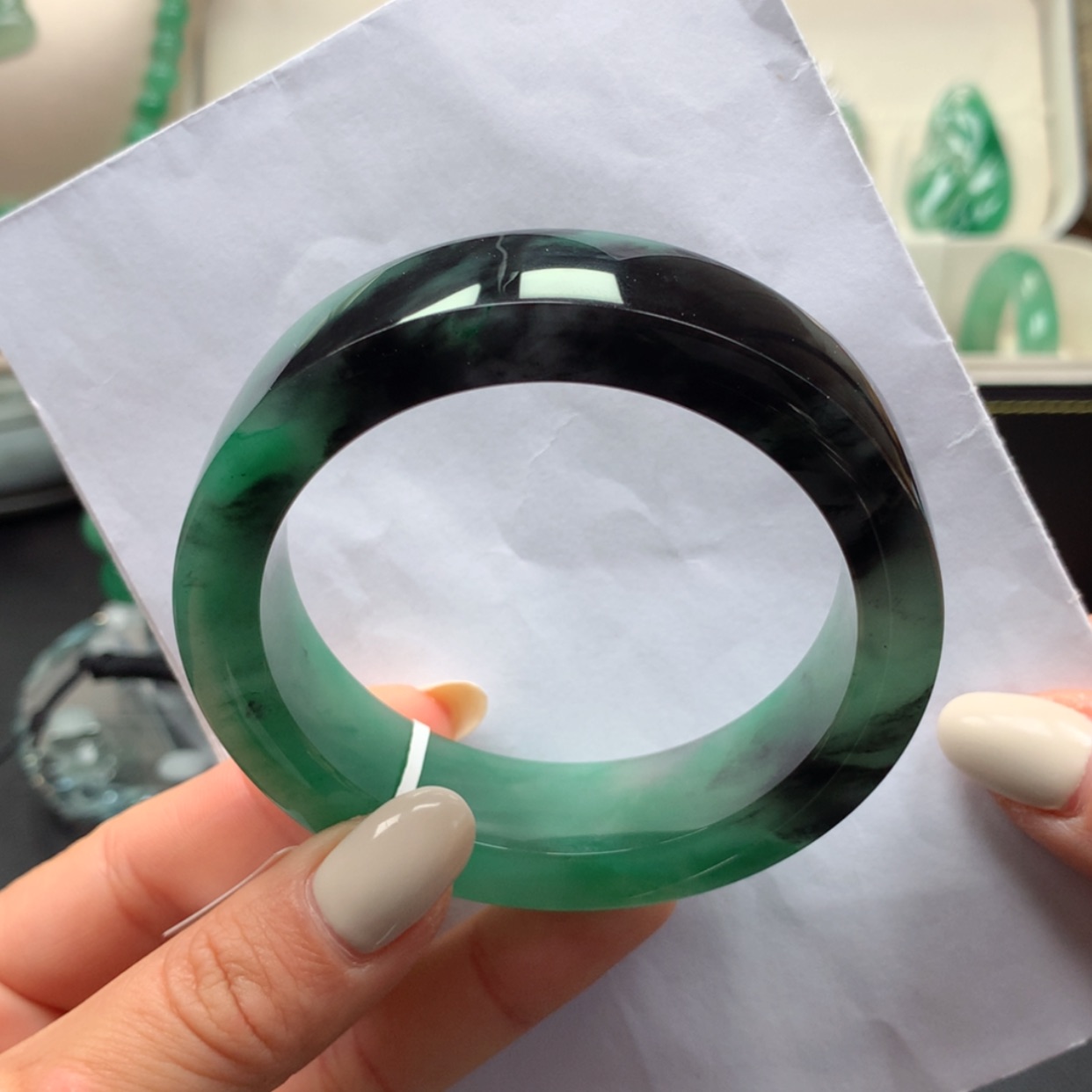 【闪购商品】石英质玉未镶嵌手镯