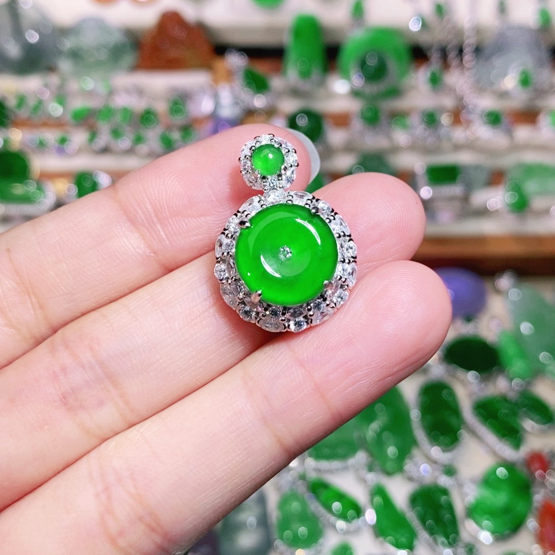 【闪购商品】未镶嵌挂件翡翠裸石
