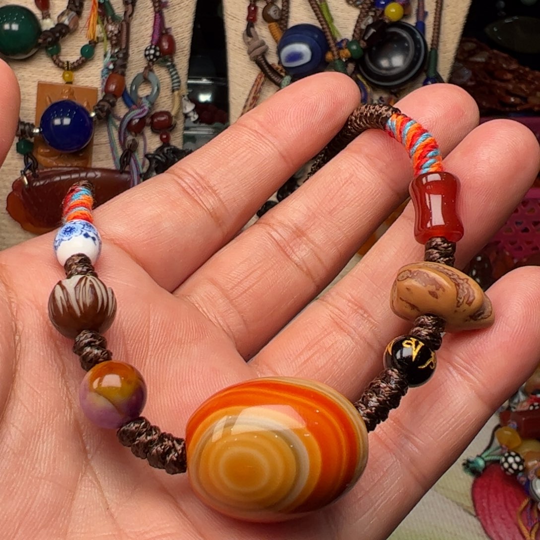 玛瑙/玉髓颈饰未镶嵌