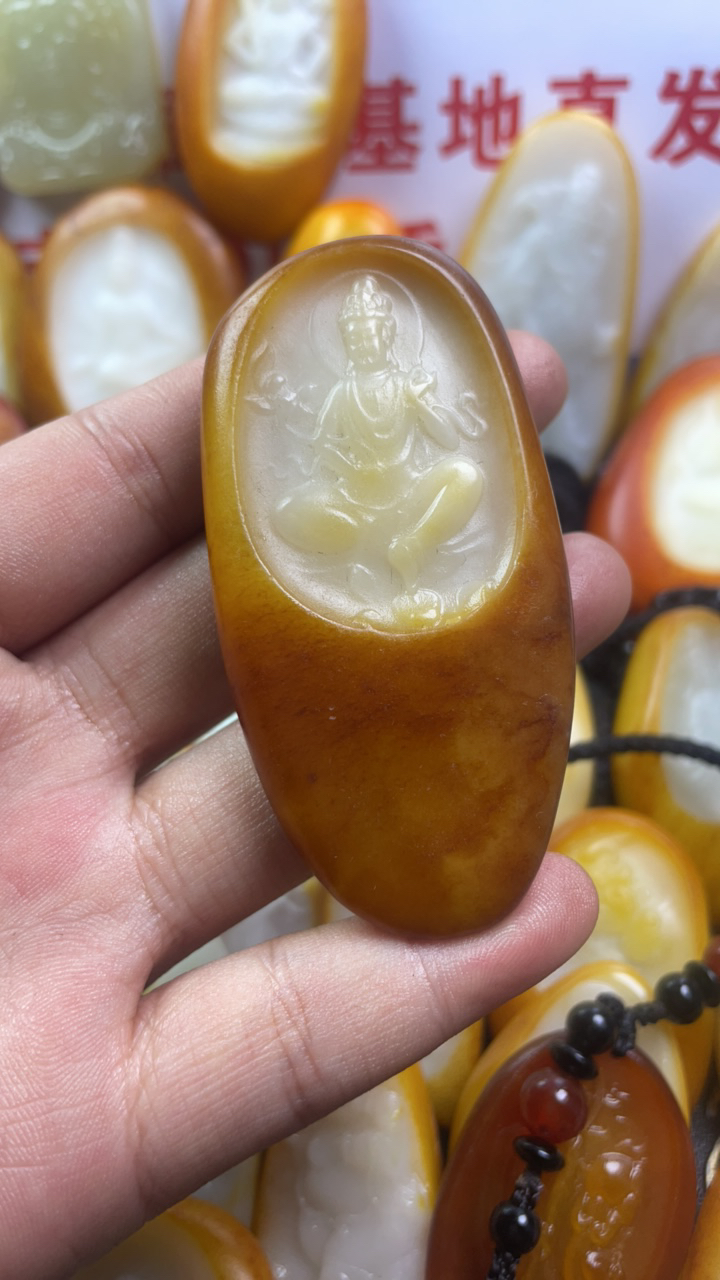 和田玉观音（福利价格）