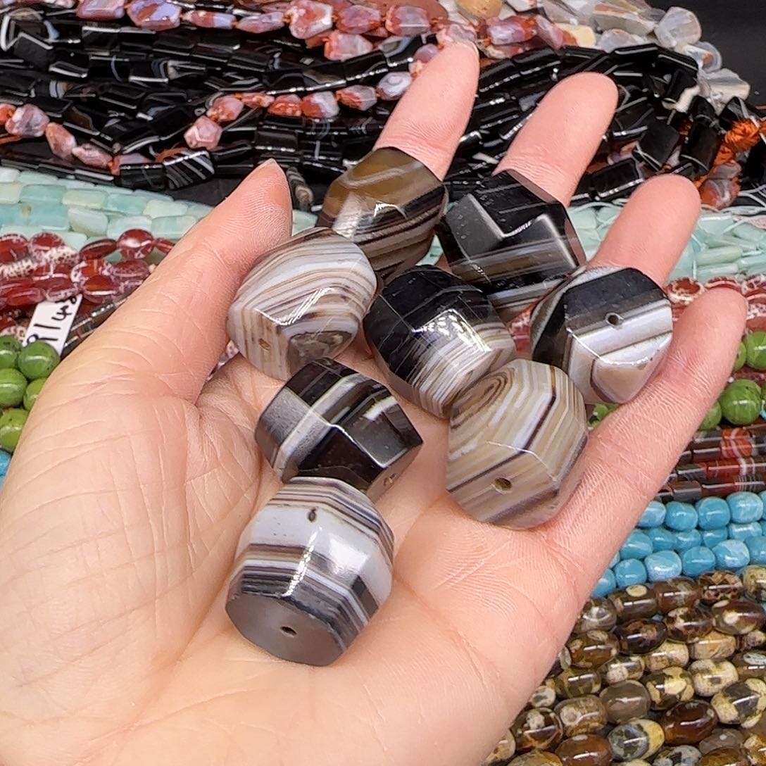 玛瑙/玉髓合金珠宝半成品达洛玛瑙2颗