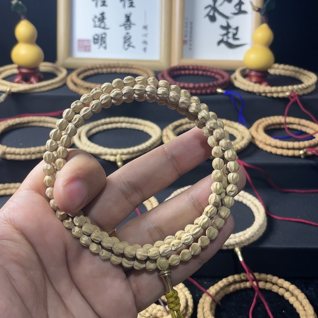 柏香籽/百香籽吊坠C****?