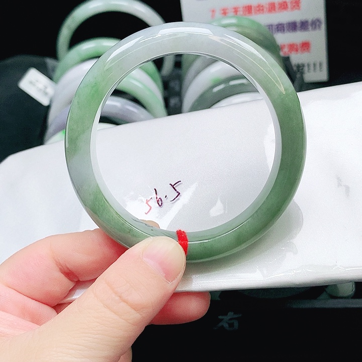 翡翠未镶嵌手镯527