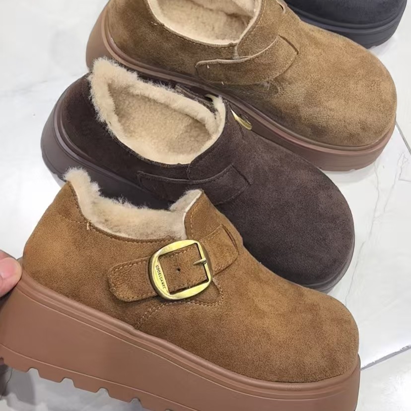 【鞋爱】7711女士冬季加绒厚底一脚蹬毛毛保暖鞋