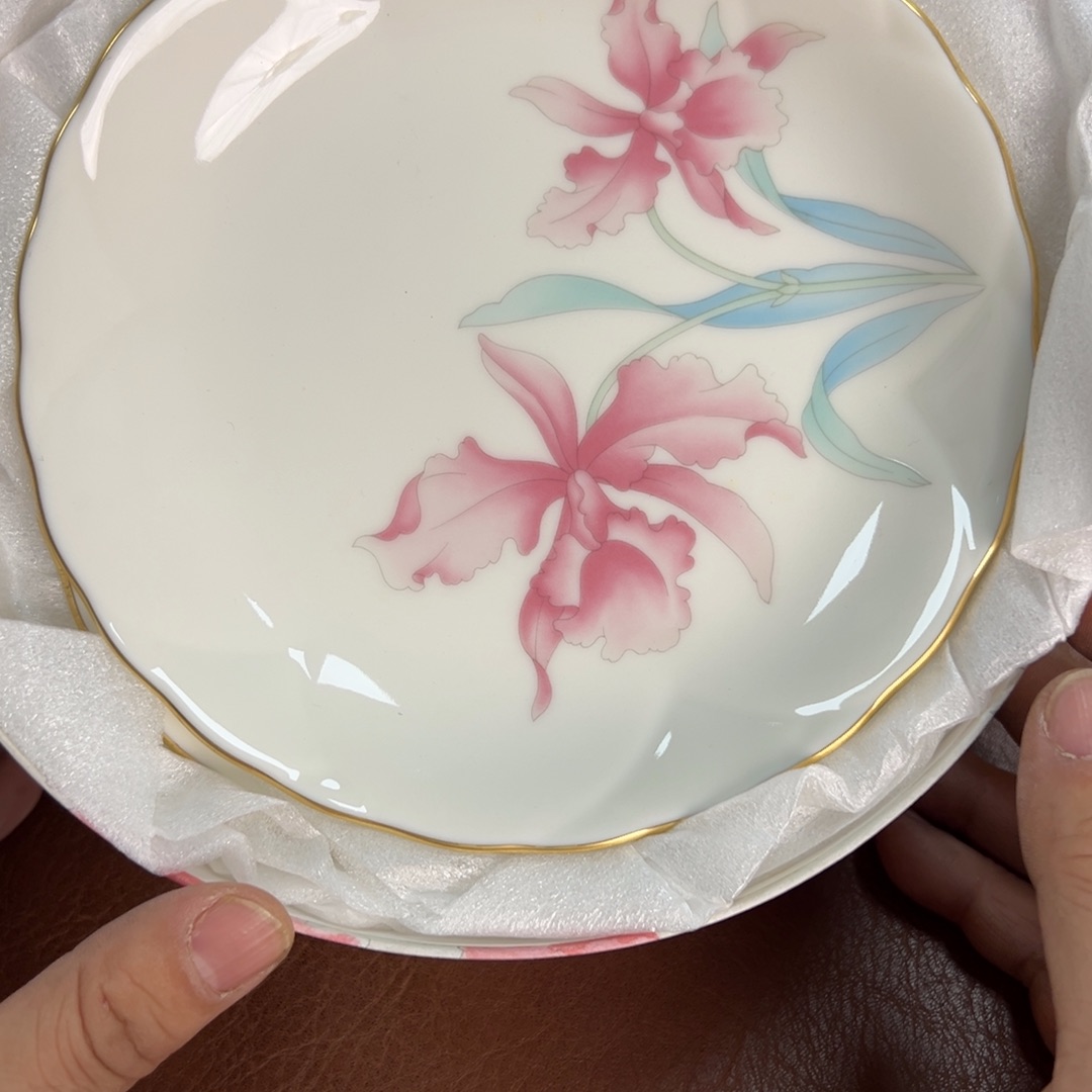 小***油瓷片瓷器瓷器瓷器瓷器