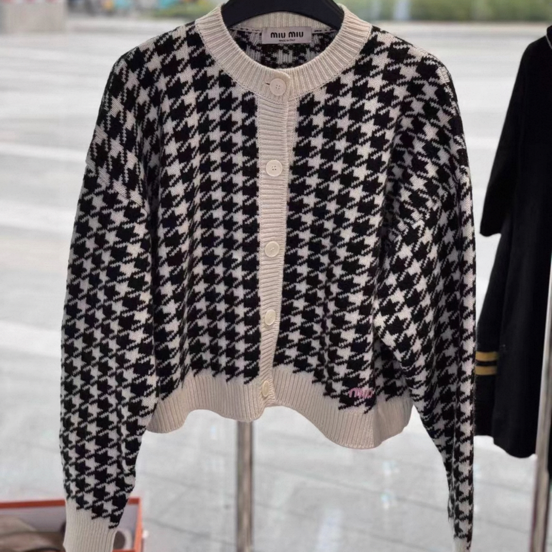 99新 MIU MIU/缪缪 HZ缪缪黑白千鸟格羊绒开衫 z287二手奢侈品