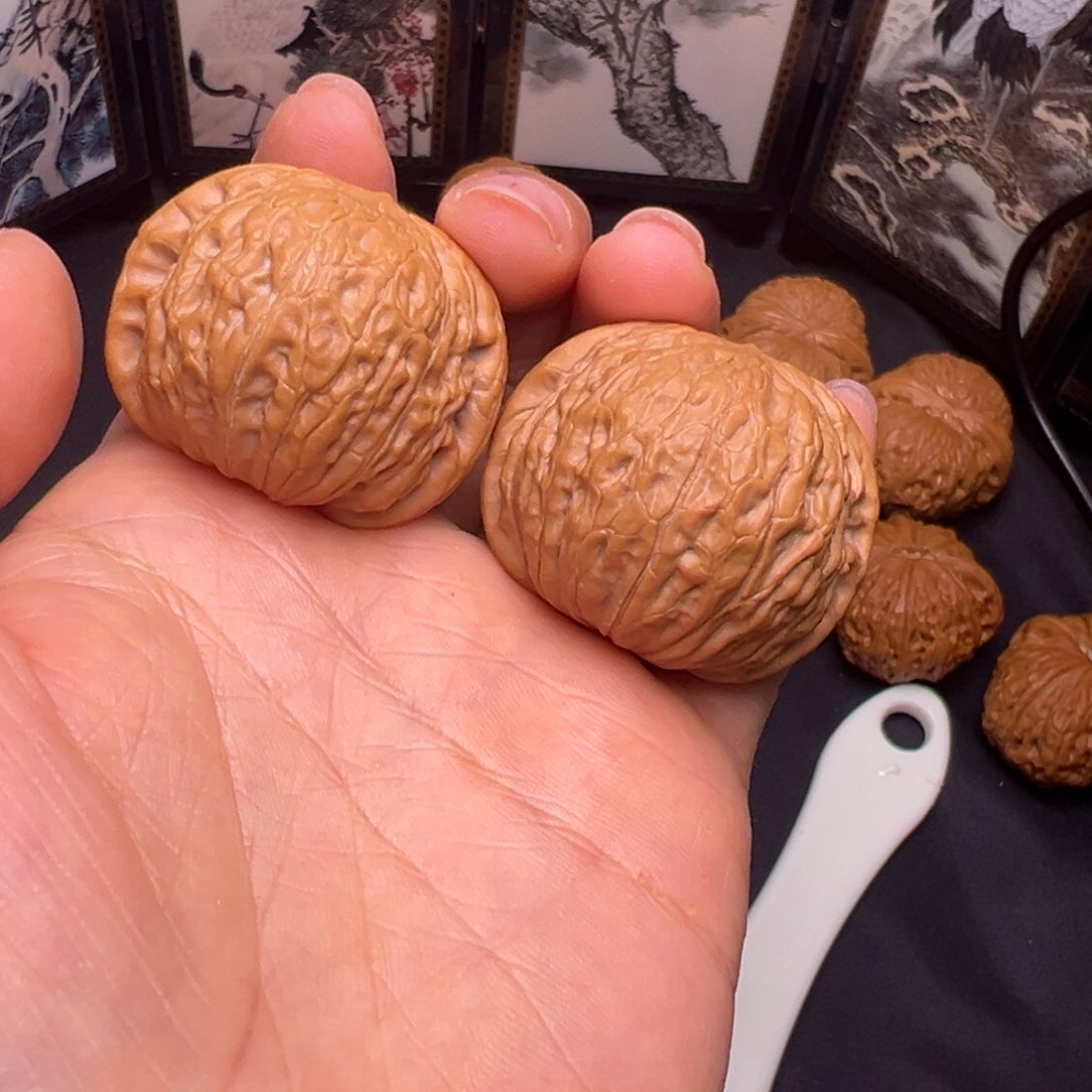 文玩核桃吊坠37尺铁锤妹妹