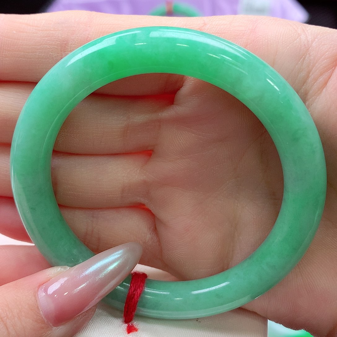 未镶嵌手镯翡翠翡翠