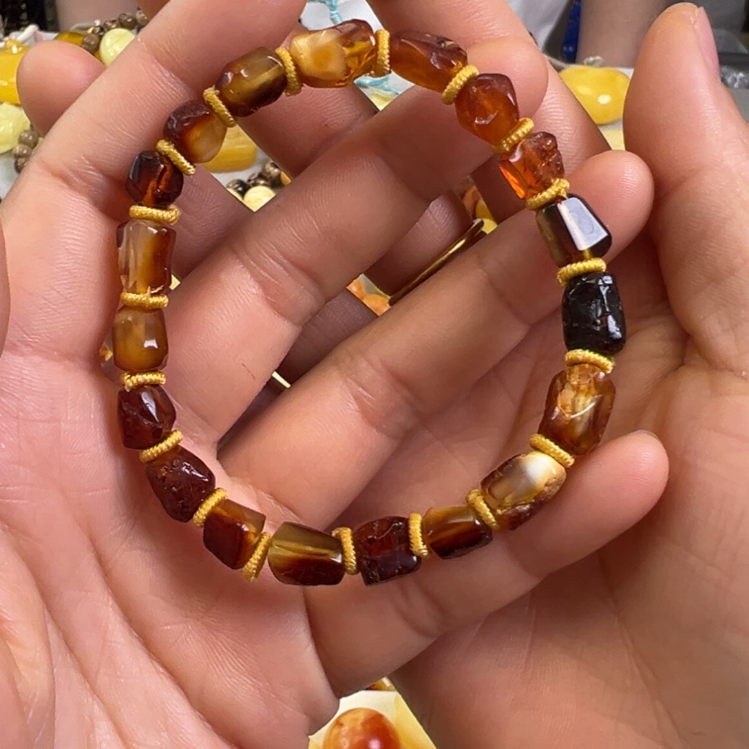 琥珀裸石未镶嵌蜜蜡