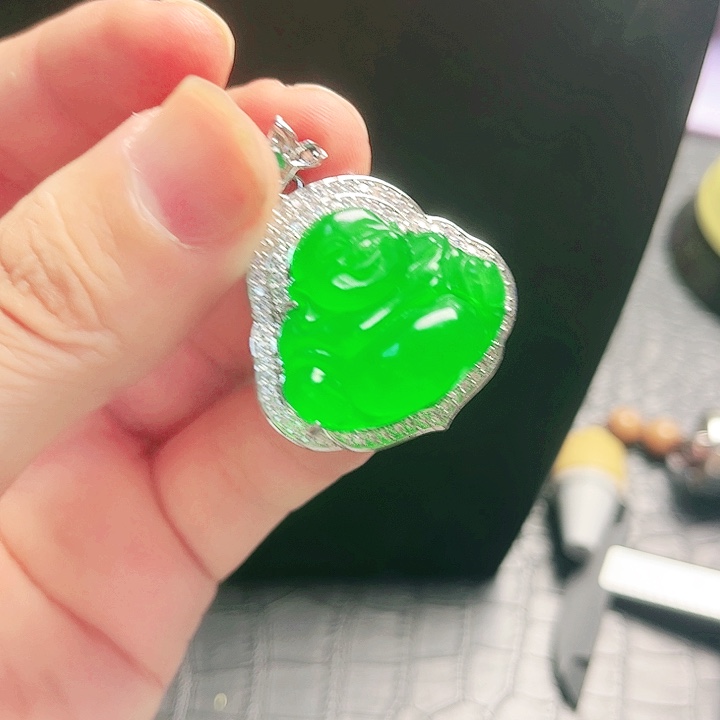 颈饰银S925镶嵌翡翠