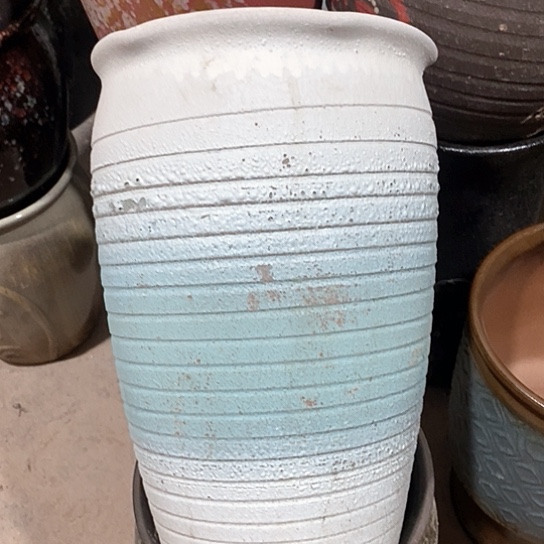 紫砂花盆口20高度31蓝瑕疵