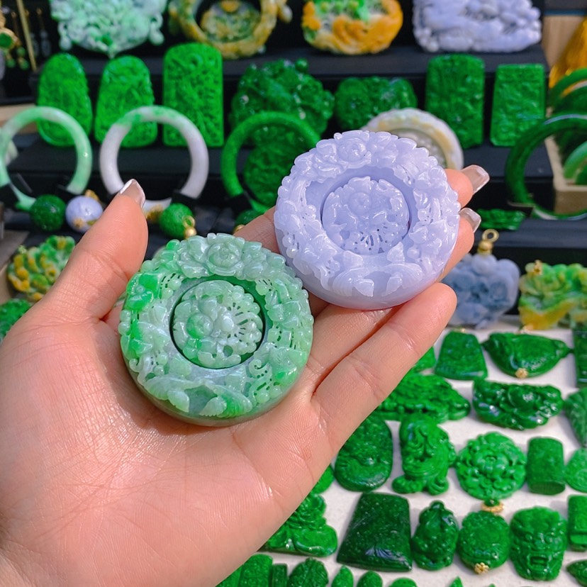 【闪购商品】翡翠颈饰未镶嵌扣