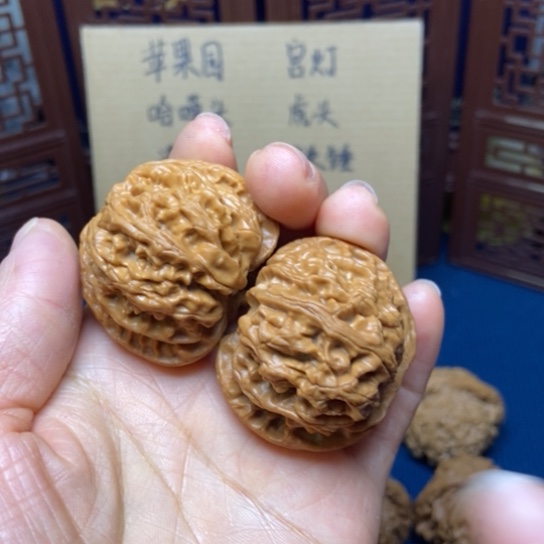 文玩核桃把件苹果园41