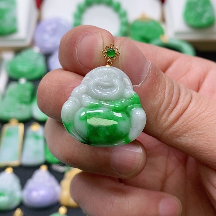 翡翠颈饰未镶嵌吊坠