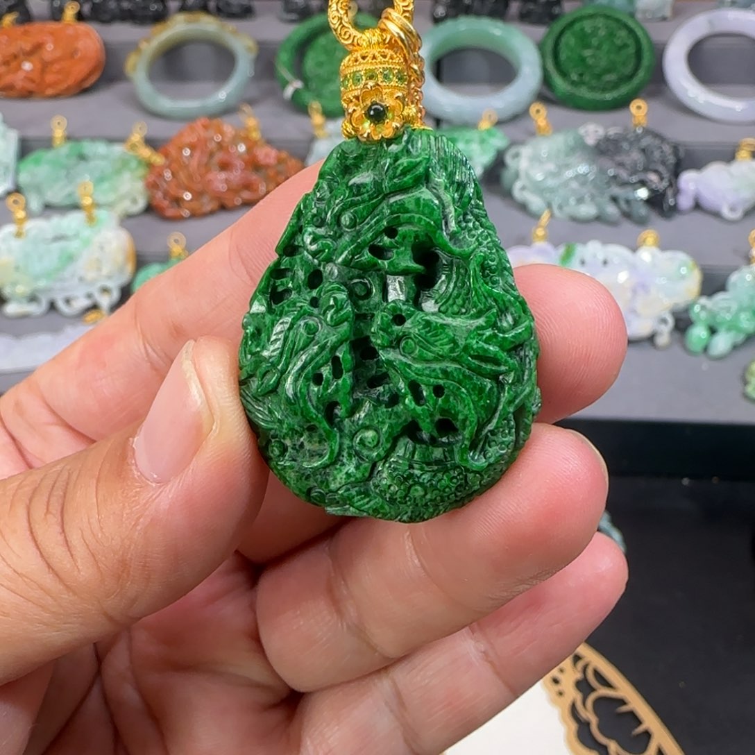 翡翠颈饰未镶嵌仿古