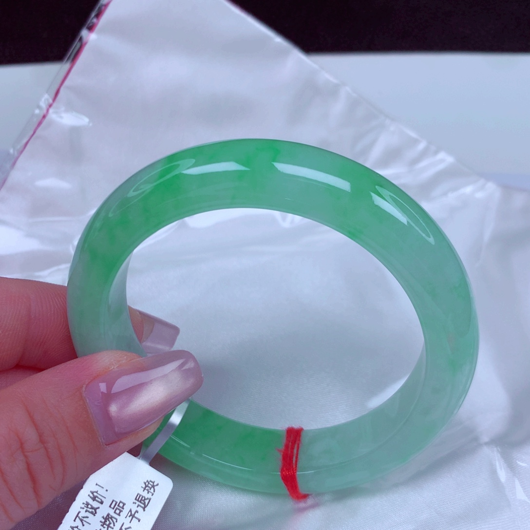 翡翠未镶嵌手镯手镯