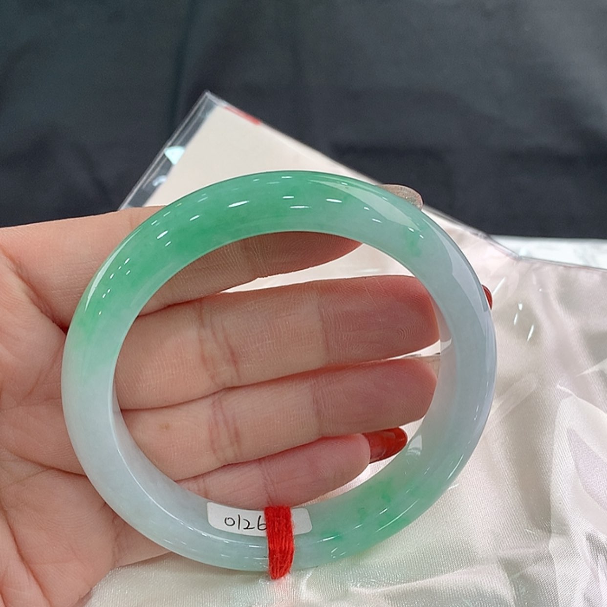 【闪购商品】翡翠手镯未镶嵌薇60，59/60