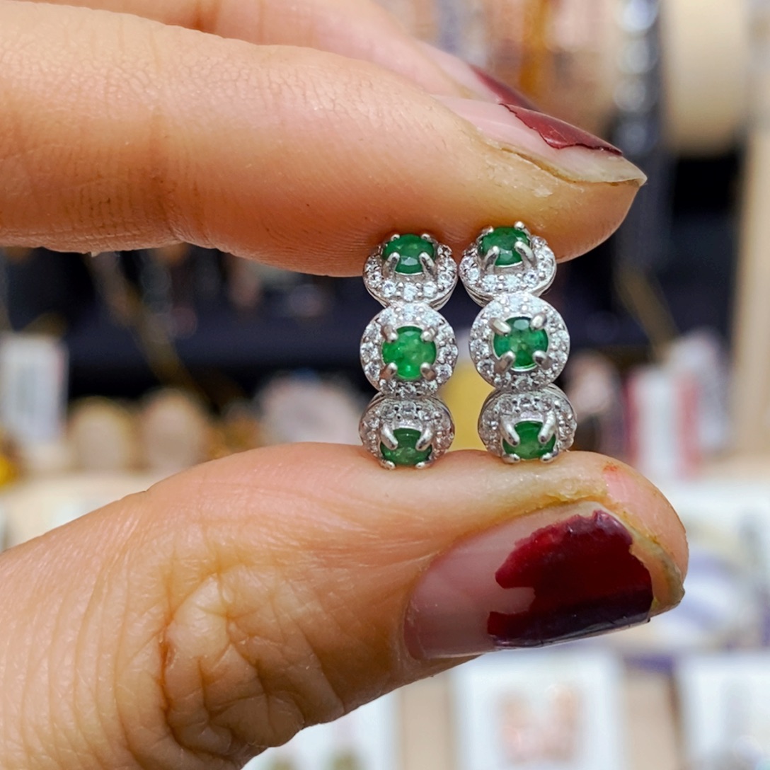 祖母绿耳饰银S925镶嵌