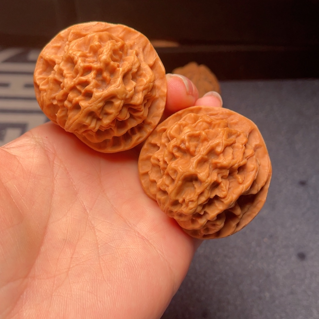 文玩核桃把件秦岭核桃27