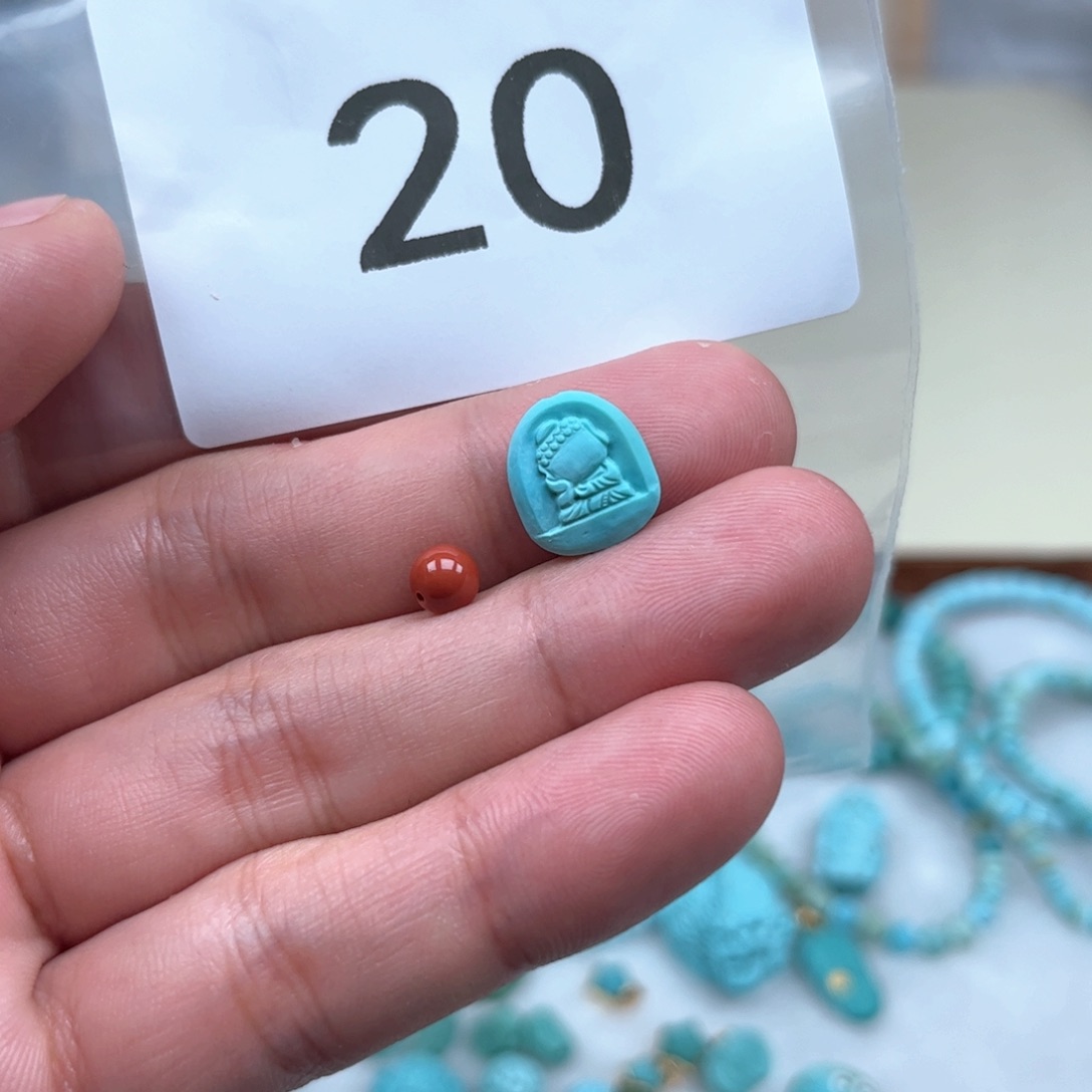 南红玛瑙未镶嵌珠宝奇石