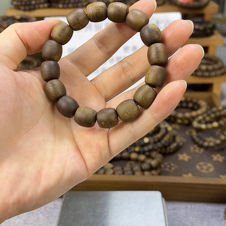 沉香香囊沉香12鼓珠单圈沉水浮白奇