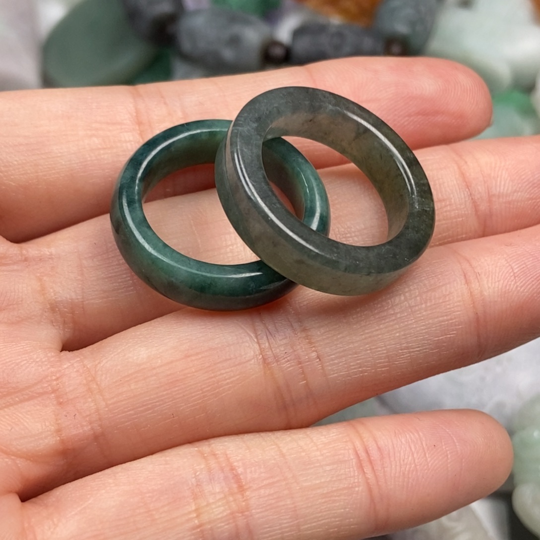 都***堰翡翠未镶嵌颈饰翡翠