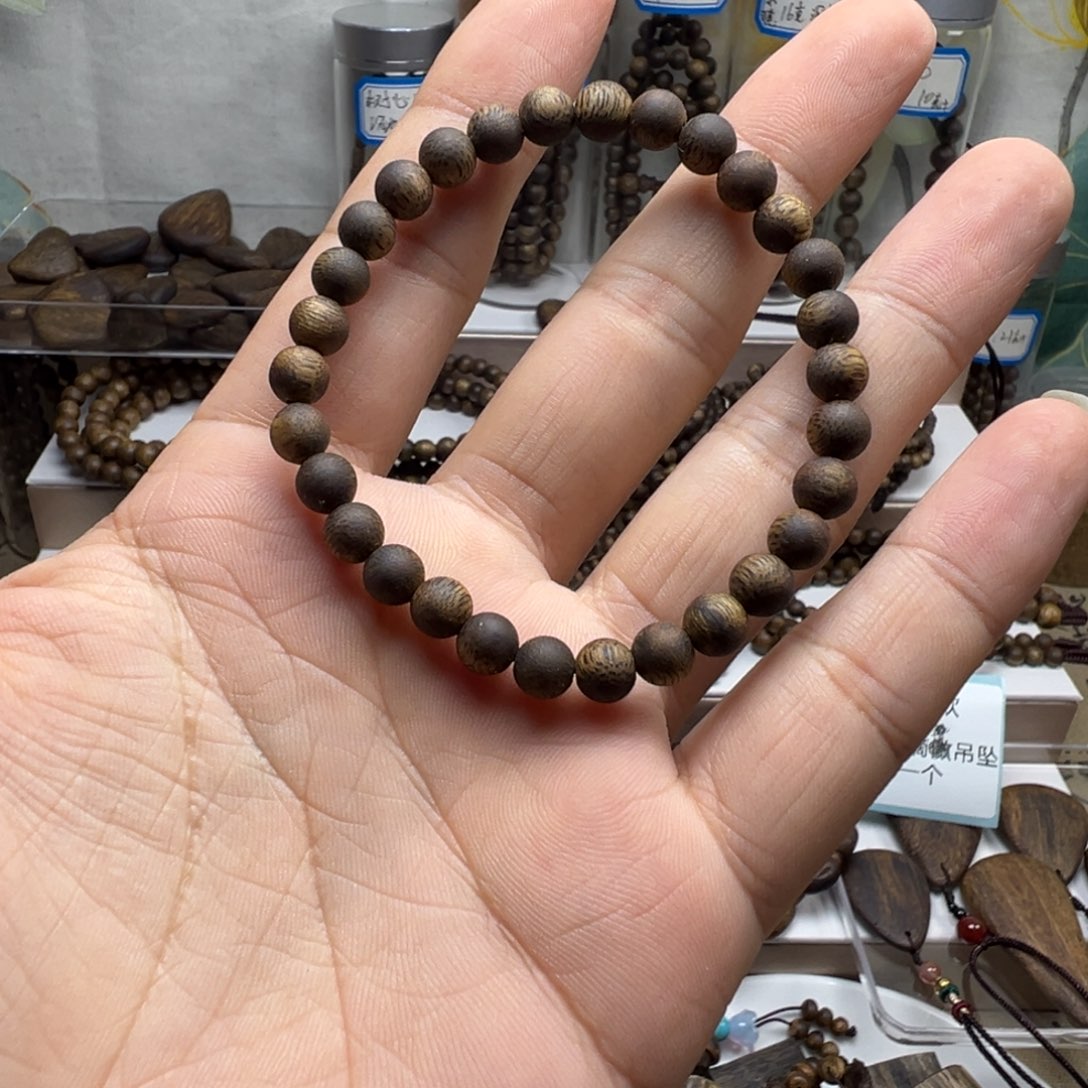 沉香沉香碎屑奇楠沉香卡6单圈